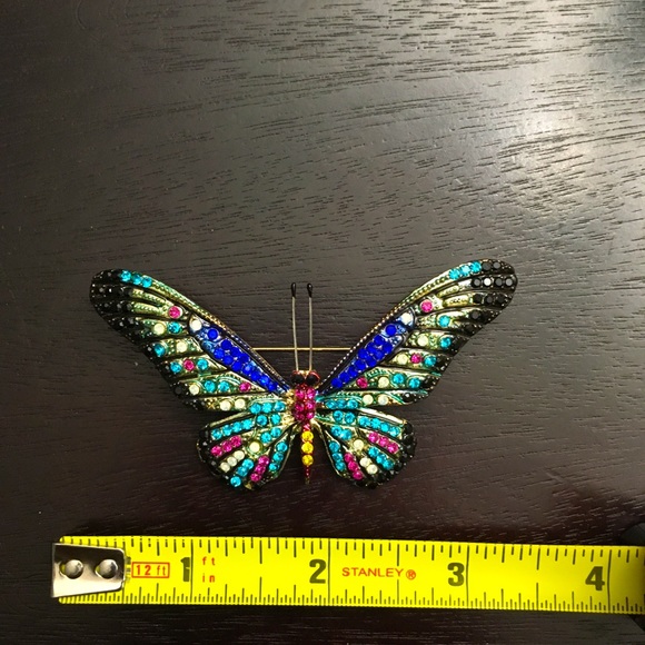 Multi Color Austrian Crystals Butterfly Two Tone Brooch Pin - Picture 14 of 14